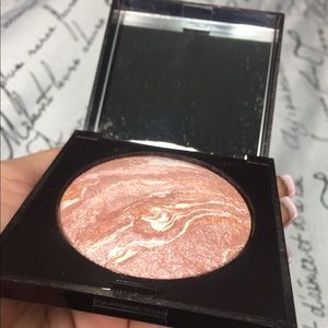 Laura Mercier - Baked Blush Illumine